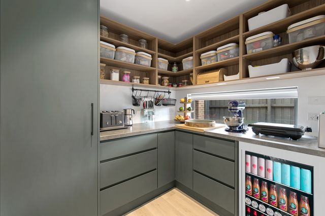 Butler pantry